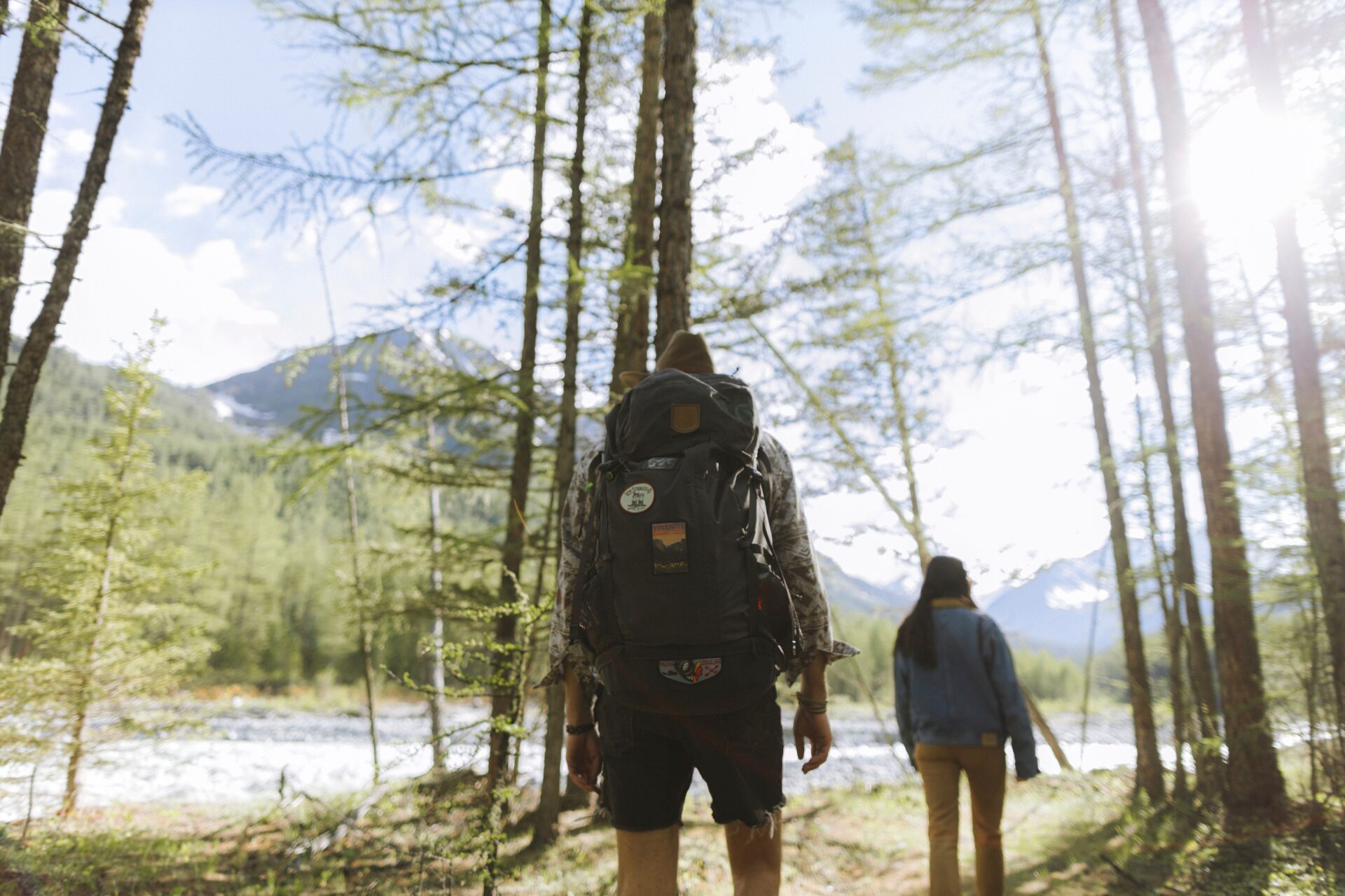 Couple de randonneurs Comment visiter le Yosemite National Park sans faire de randonnée ?
